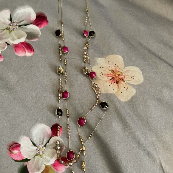 Lot of two long necklaces. WHBM and Premier - Picture 5 of 9